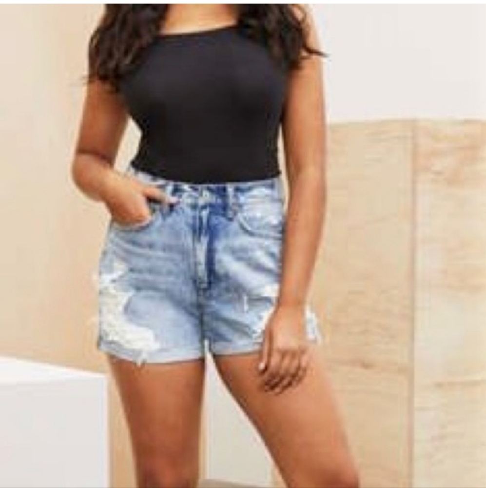 American Eagle Blue Jean Highwaist Distressed Denim Shorts Sz 2
